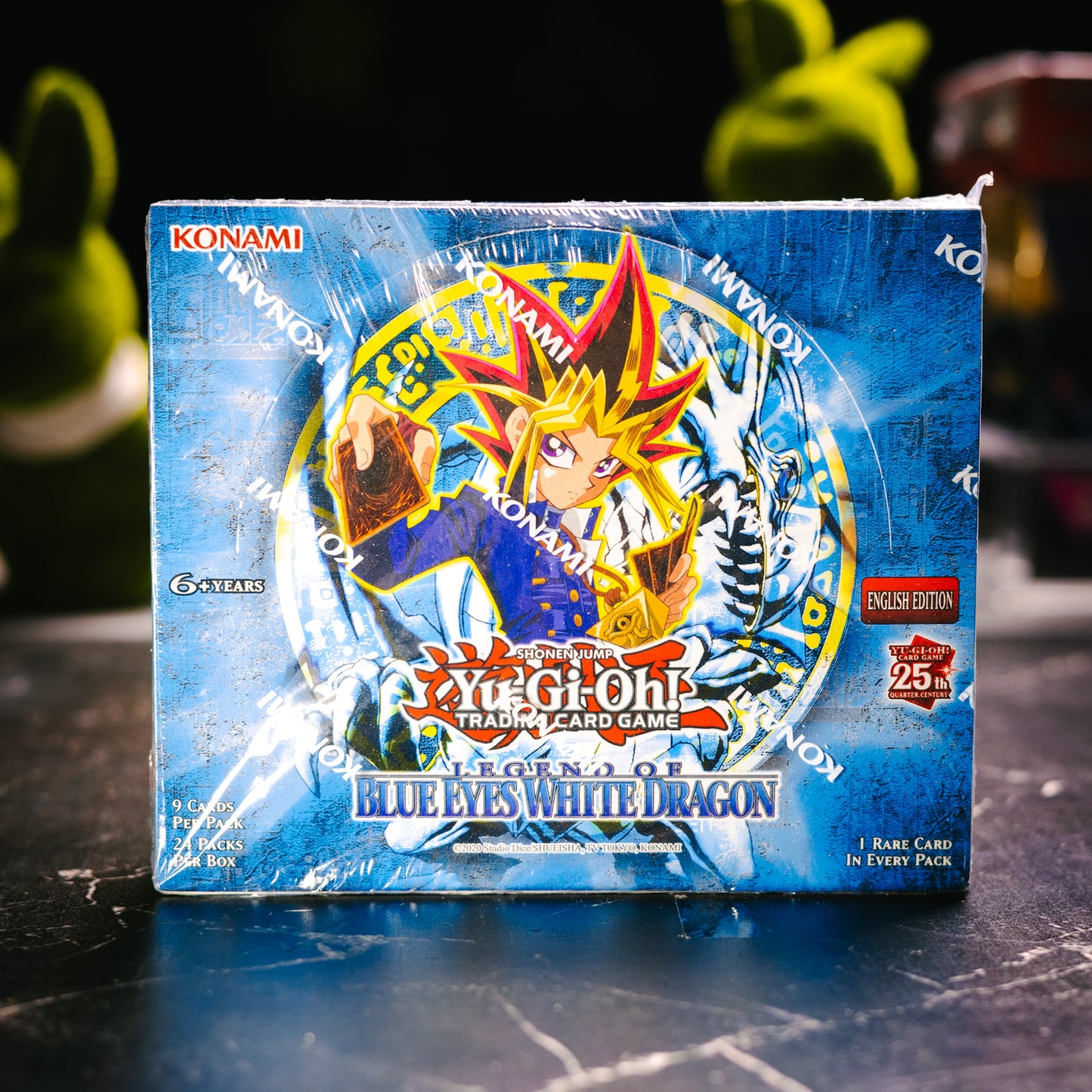 Yu-Gi-Oh! TCG: Legend of Blue Eyes White Dragon Booster Box (25th Anniversary)